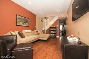 BA8649495 - Living Room